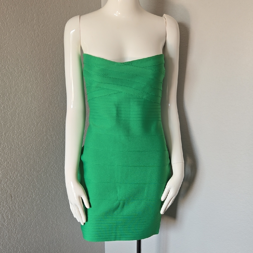 Green Strapless Dress - Picture 3 of 3